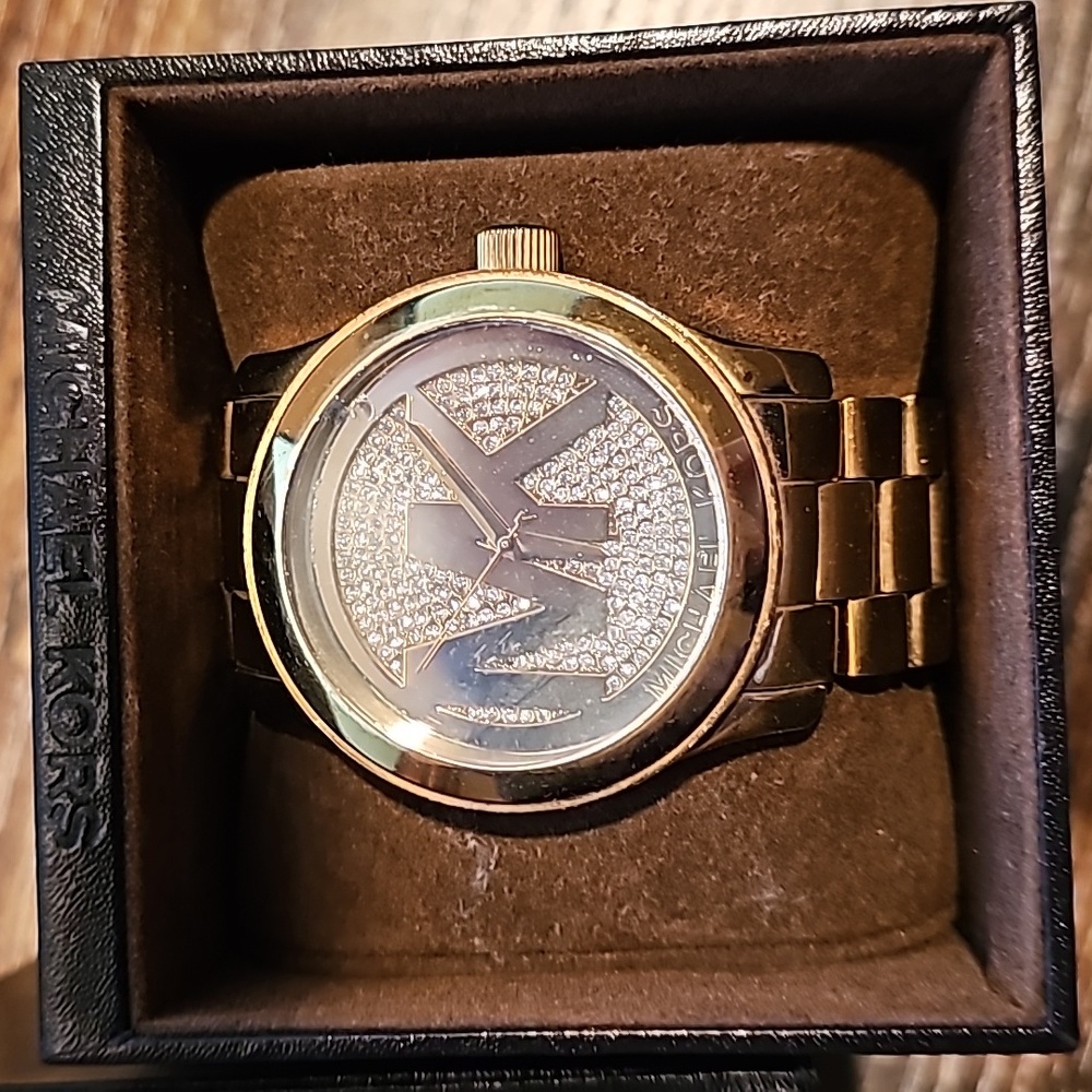 Michael Kors Gold Logo watch